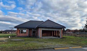 dom wolnostojący, 4 pokoje Trzebnica