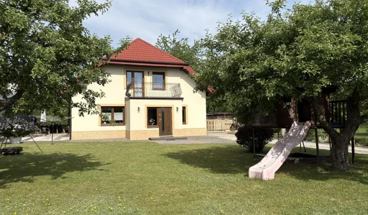 dom wolnostojący, 4 pokoje Końskie, ul. Wrzosowa