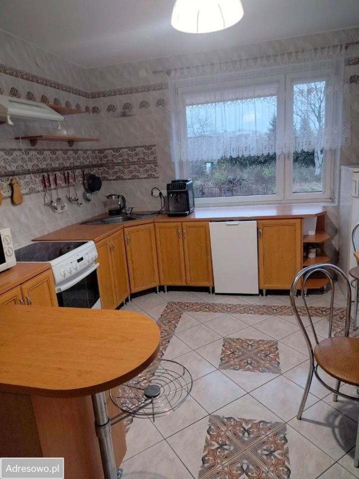 dom wolnostojący, 7 pokoi Piotrków Trybunalski, ul. Tadeusza Nowakowskiego. Zdjęcie 13