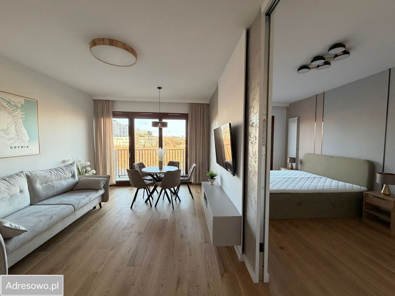 Mieszkanie 2-pokojowe Gdynia Śródmieście, ul. Jerzego Waszyngtona. Zdjęcie 2