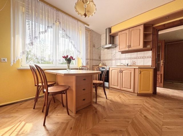 dom wolnostojący, 4 pokoje Nowe Chlebiotki. Zdjęcie 2