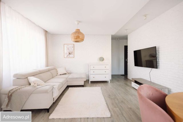 Mieszkanie 3-pokojowe Warszawa Ursus, ul. Stanisława Bodycha. Zdjęcie 1