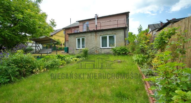 dom wolnostojący, 5 pokoi Łęczna, ul. Rynek III. Zdjęcie 1