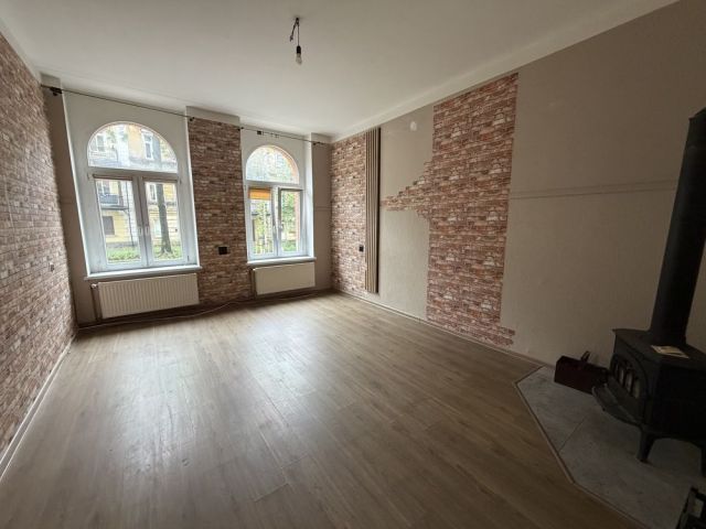 Mieszkanie 4-pokojowe Jelenia Góra Centrum, al. Wojska Polskiego. Zdjęcie 1