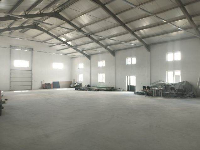 Hala/magazyn Drzewica. Zdjęcie 14