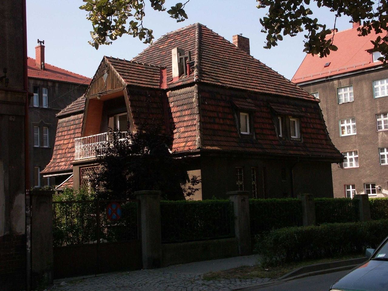 dom wolnostojący, 6 pokoi Bytom Śródmieście. Zdjęcie 1