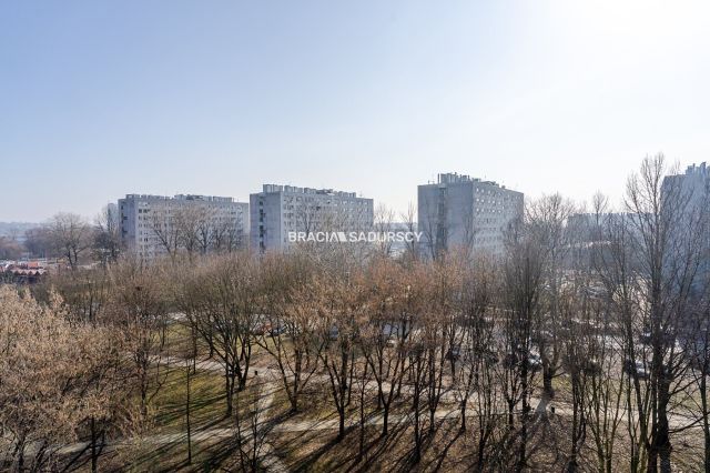 Mieszkanie 3-pokojowe Kraków Mistrzejowice, os. Kombatantów. Zdjęcie 19