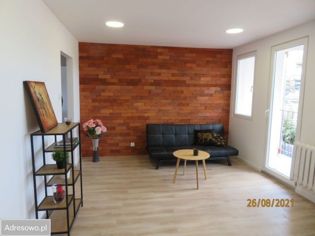 Mieszkanie 3-pokojowe Starogard Gdański, ul. ks. Piotra Ściegiennego. Zdjęcie 1