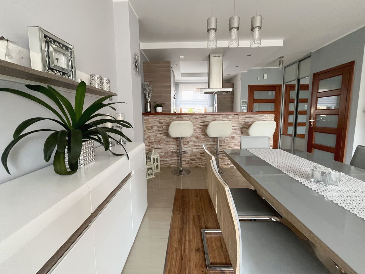 dom szeregowy, 5 pokoi Koszalin Rokosowo, ul. Laurowa. Zdjęcie 3