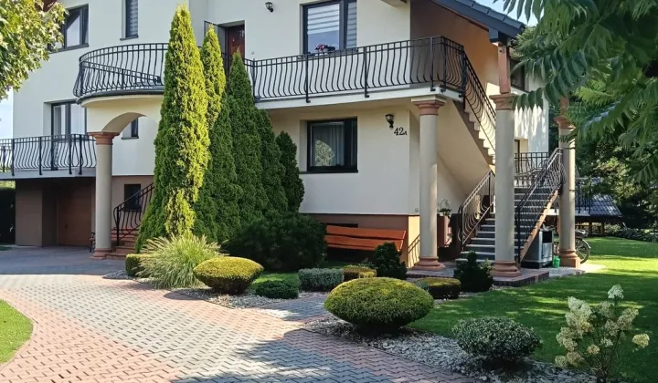 dom wolnostojący, 10 pokoi Bestwinka