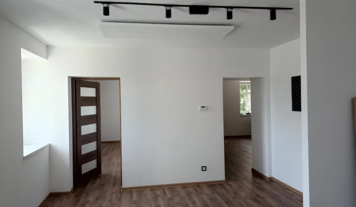 Mieszkanie 3-pokojowe Henryków, pl. Cystersów