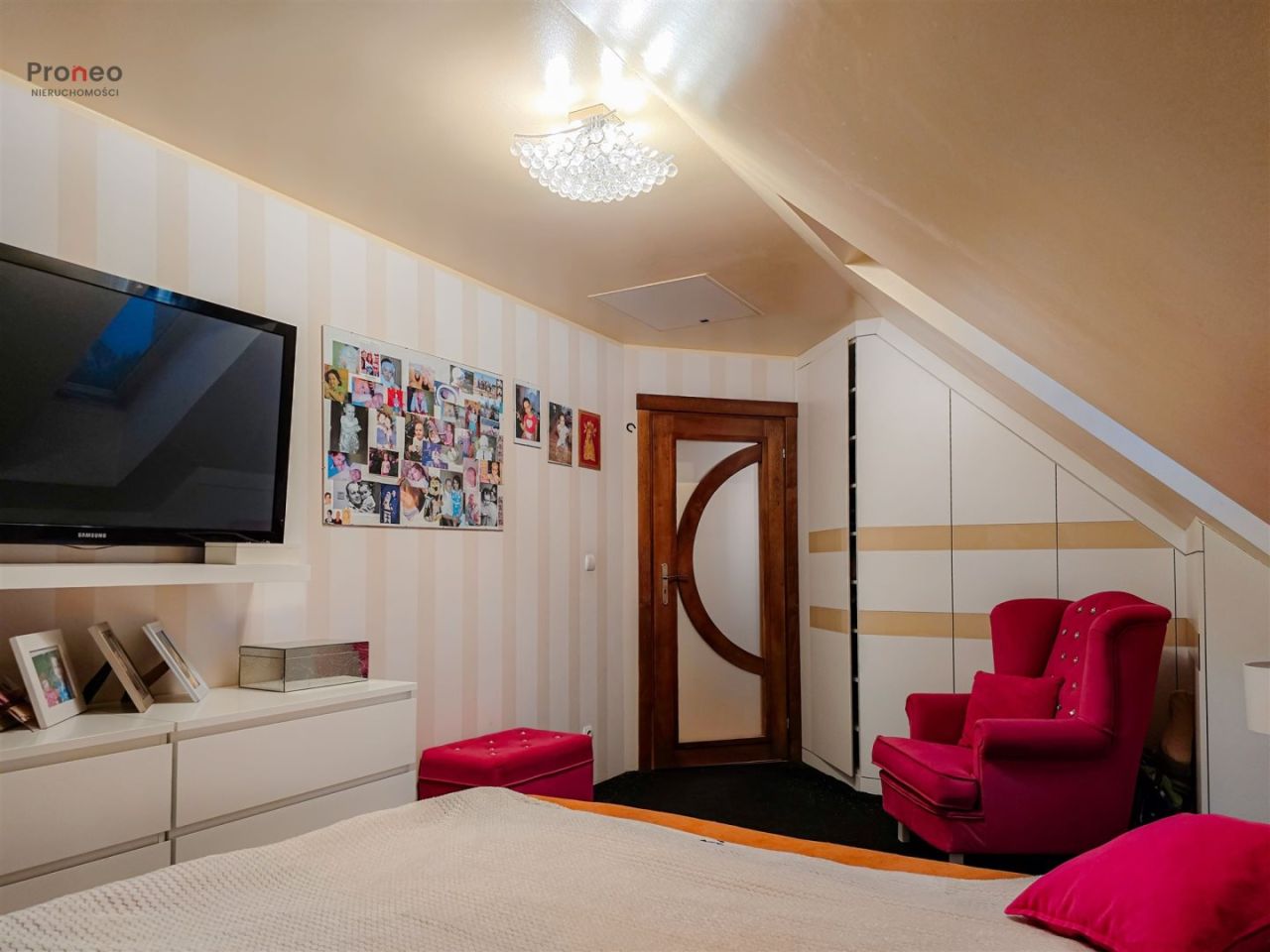 dom wolnostojący, 5 pokoi Chylin. Zdjęcie 16