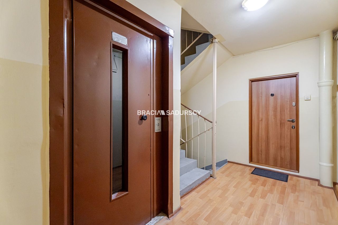 Mieszkanie 2-pokojowe Kraków Czyżyny, os. Dywizjonu 303. Zdjęcie 15