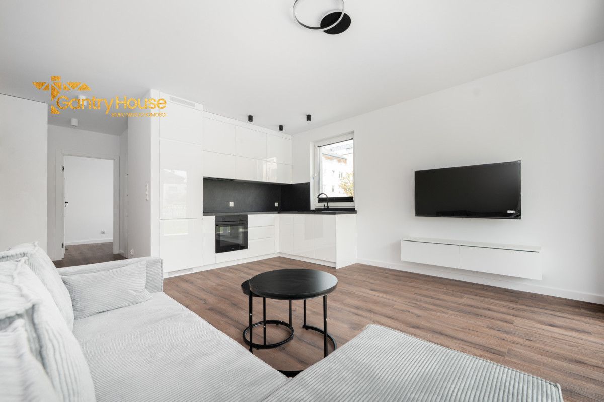 Mieszkanie 2-pokojowe Gdynia Chwarzno-Wiczlino, ul. Leona Staniszewskiego. Zdjęcie 1