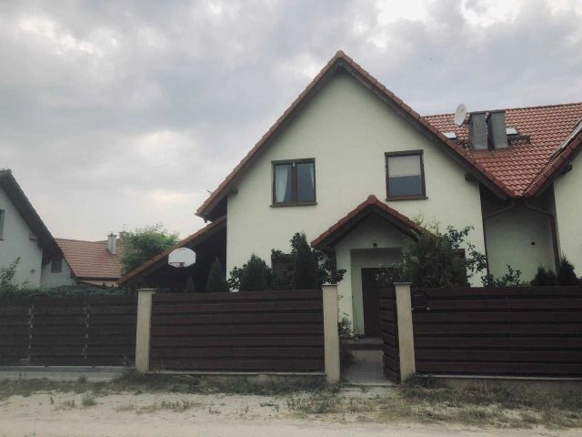 bliźniak Chrząstawa Mała, ul. Gajowa. Zdjęcie 1