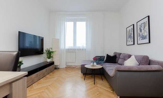 Mieszkanie 3-pokojowe Warszawa Ochota, ul. Barska. Zdjęcie 1