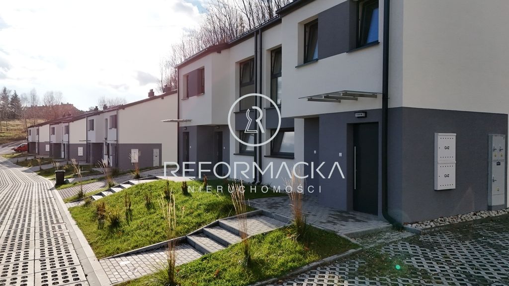 Mieszkanie 3-pokojowe Kielanówka. Zdjęcie 1