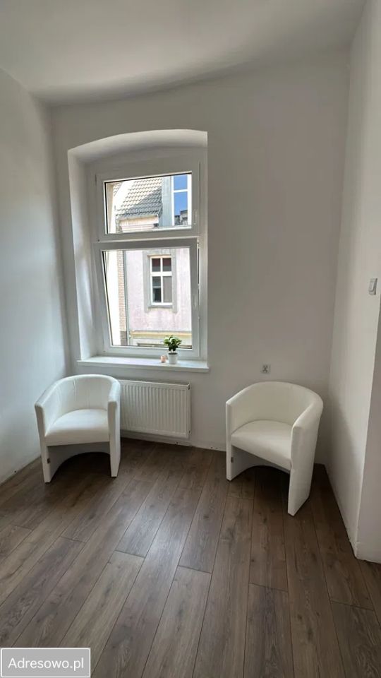 Lokal Lubliniec Centrum, ul. Edyty Stein. Zdjęcie 7