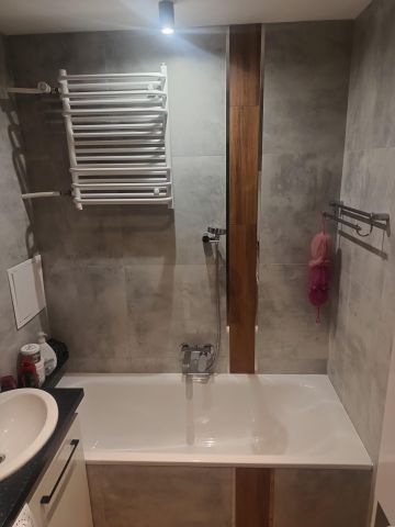 Mieszkanie 3-pokojowe Ostrowiec Świętokrzyski, os. Rosochy. Zdjęcie 1