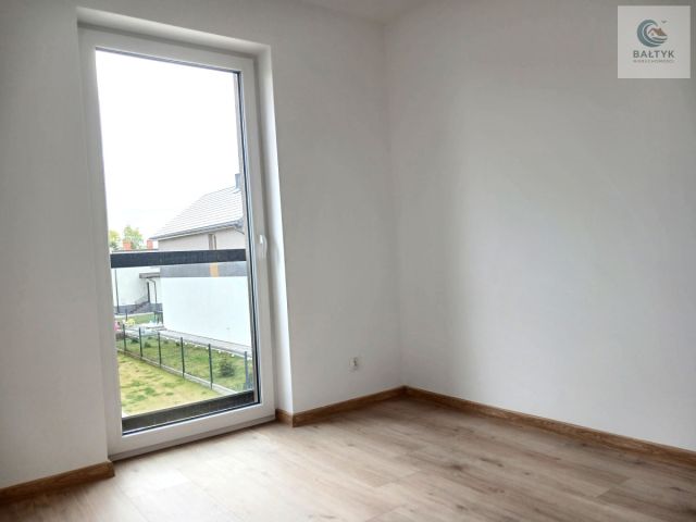 dom wolnostojący, 5 pokoi Luzino. Zdjęcie 16