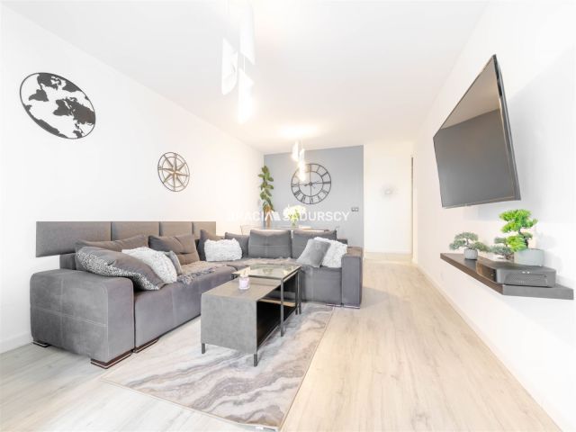 Mieszkanie 3-pokojowe Kraków Czyżyny, ul. Bolesława Orlińskiego. Zdjęcie 1