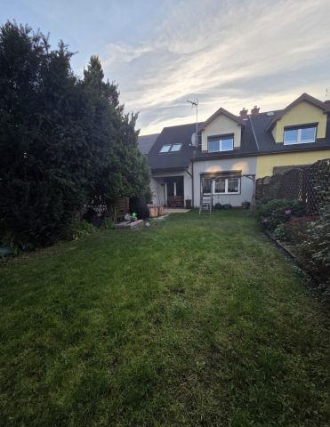 dom szeregowy, 4 pokoje Katowice Kostuchna, ul. Smugowa. Zdjęcie 1