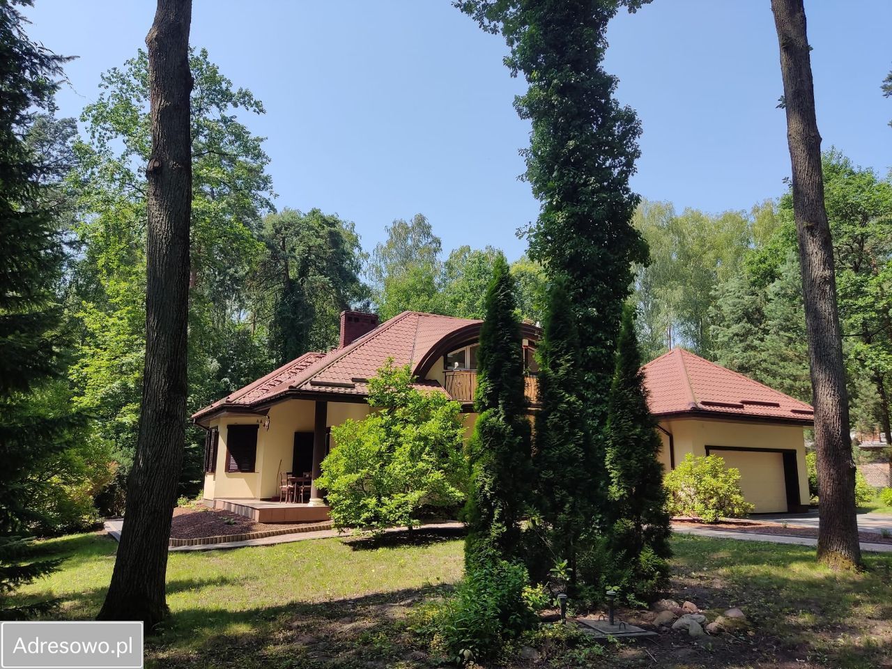 dom wolnostojący, 4 pokoje Jeziora. Zdjęcie 17