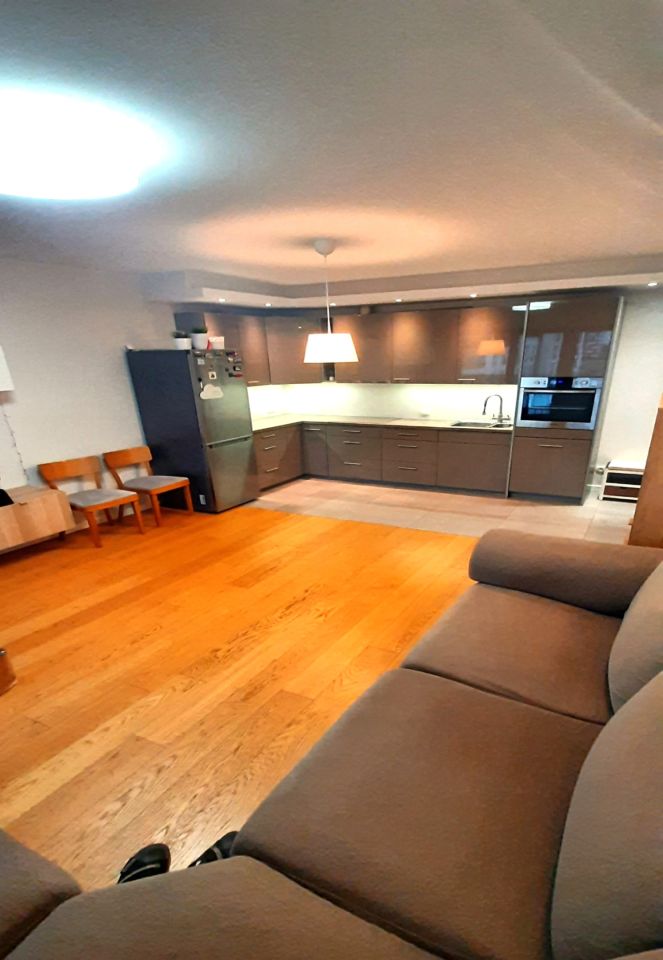 Mieszkanie 3-pokojowe Warszawa Praga-Południe, Jana Nowaka Jezioranskiego. Zdjęcie 2