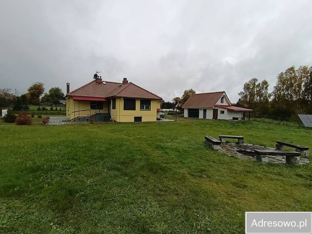 dom wolnostojący Liwa. Zdjęcie 1