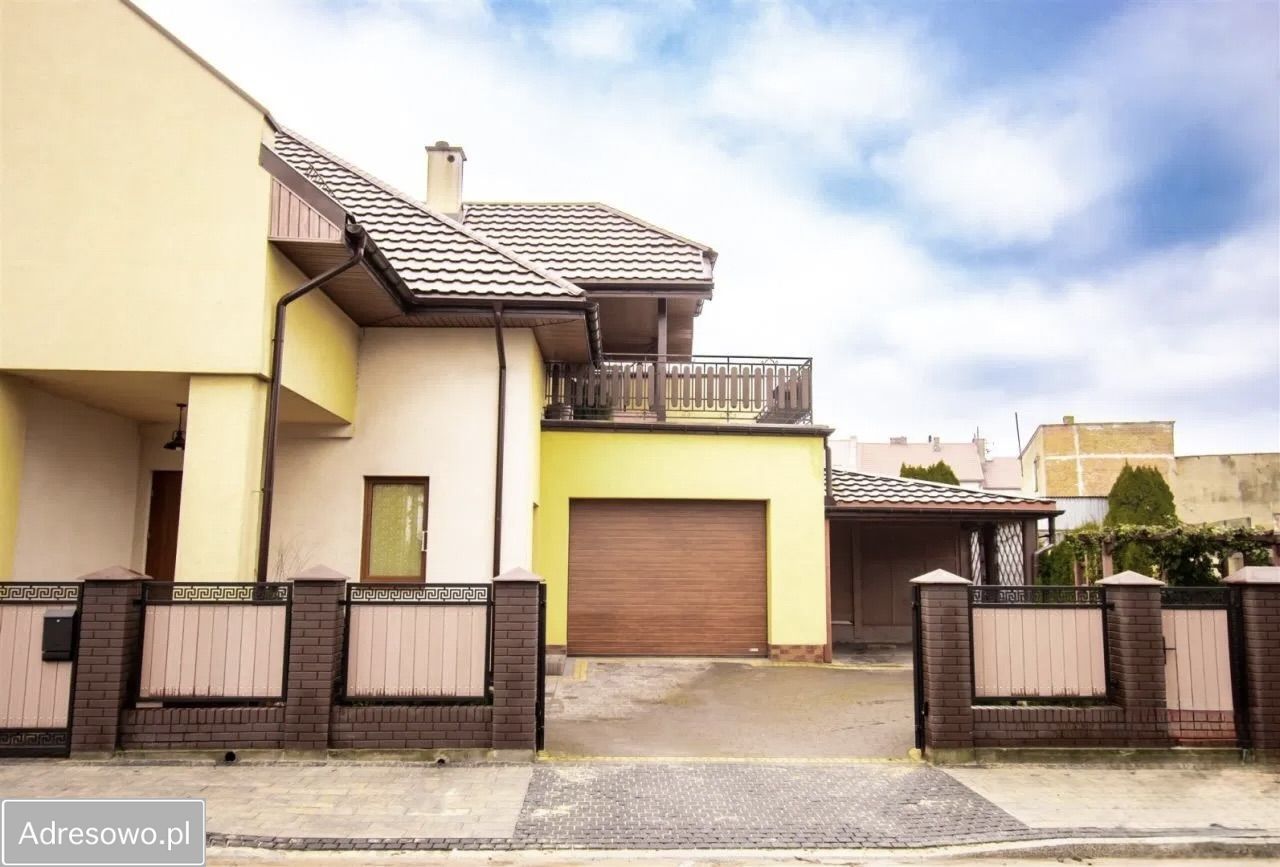 dom wolnostojący, 8 pokoi Kowal. Zdjęcie 1