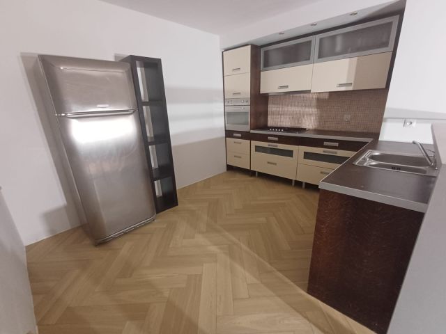 Mieszkanie 3-pokojowe Piaseczno Centrum, ul. Pelikanów. Zdjęcie 2