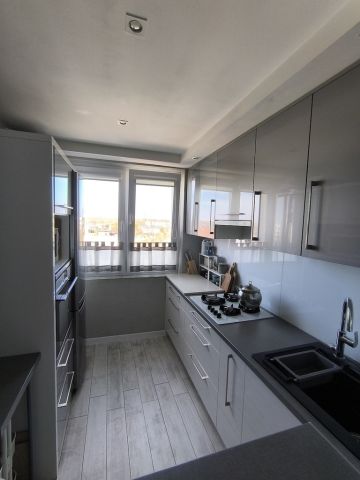 Mieszkanie 3-pokojowe Bełchatów, os. Żołnierzy POW. Zdjęcie 9