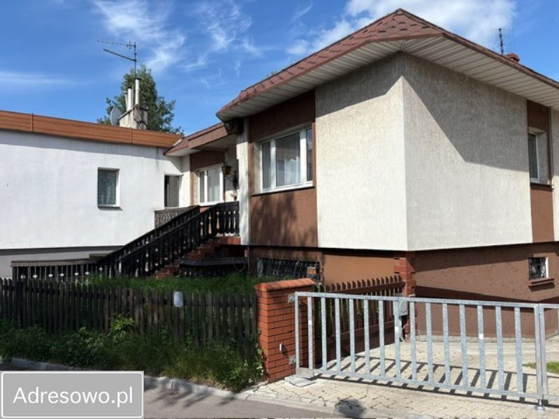 dom szeregowy, 5 pokoi Katowice Dąbrówka Mała, ul. Józefa Biniszkiewicza