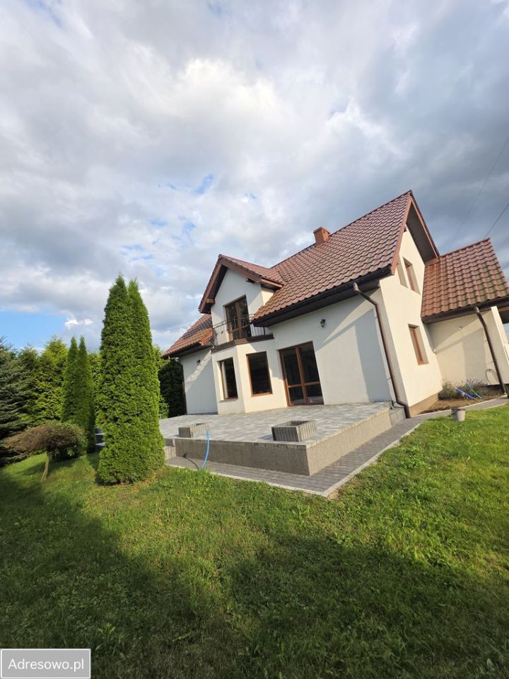 dom wolnostojący, 4 pokoje Brzozówka. Zdjęcie 1