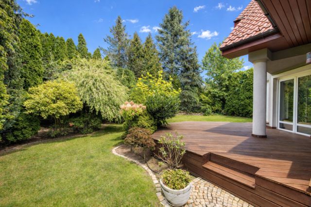 dom wolnostojący, 5 pokoi Chyby, ul. Jesionowa. Zdjęcie 2