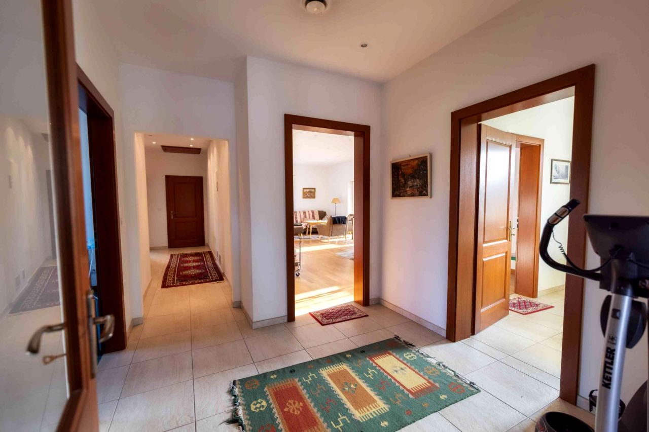 dom wolnostojący, 11 pokoi Stary Wielisław. Zdjęcie 15