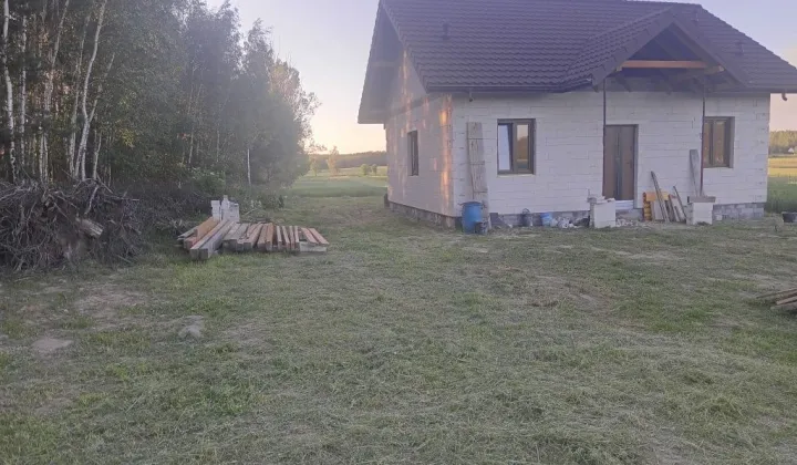 dom wolnostojący Brzeziny