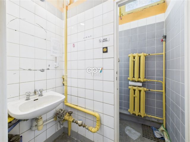 Lokal Kraków Prądnik Czerwony, ul. Pilotów. Zdjęcie 14