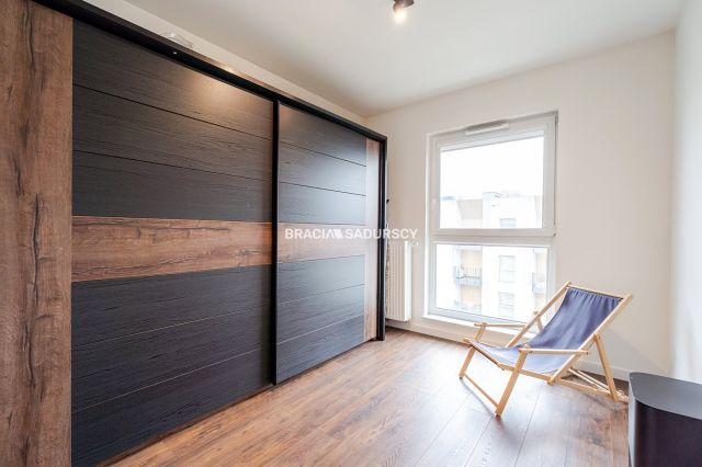 Mieszkanie 4-pokojowe Kraków Czyżyny, ul. Stanisława Lema. Zdjęcie 12