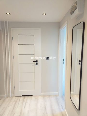 Mieszkanie 3-pokojowe Kraków Krowodrza, ul. Józefa Wybickiego. Zdjęcie 24