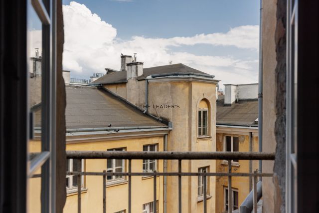 Mieszkanie 3-pokojowe Warszawa Śródmieście, ul. Chmielna. Zdjęcie 16