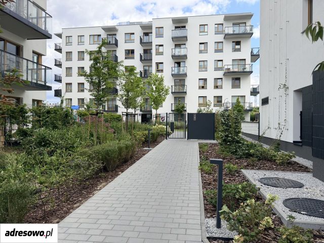 Mieszkanie 3-pokojowe Warszawa Włochy, ul. Równoległa. Zdjęcie 1
