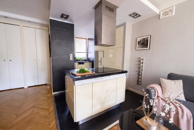 Mieszkanie 2-pokojowe Warszawa Praga, ul. Paryska. Zdjęcie 11