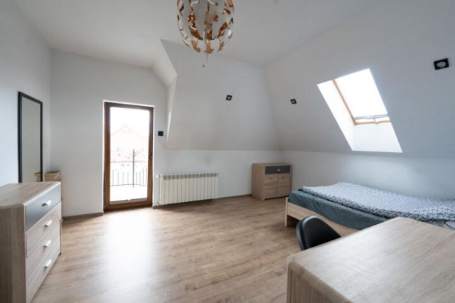 dom wolnostojący, 6 pokoi Wikielec. Zdjęcie 2