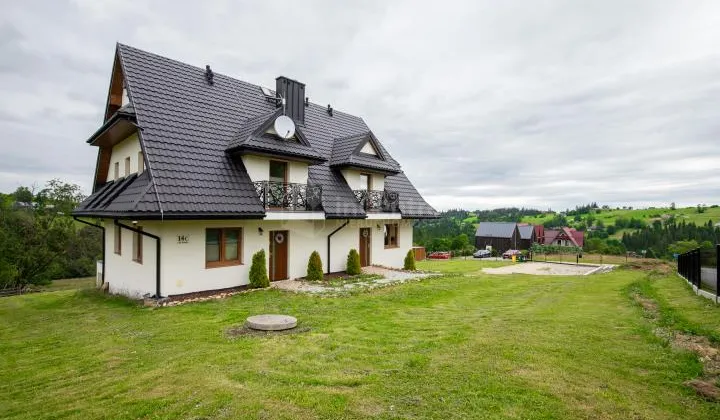 dom wolnostojący, 8 pokoi Leśnica, ul. Łosie