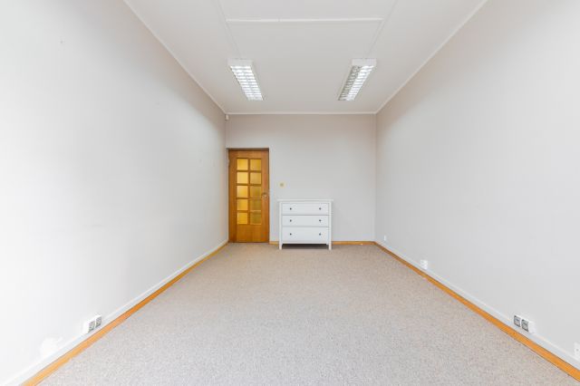 dom wolnostojący, 11 pokoi Warszawa. Zdjęcie 8