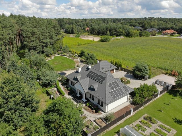 dworek, 6 pokoi Leszno, ul. Leśna. Zdjęcie 1