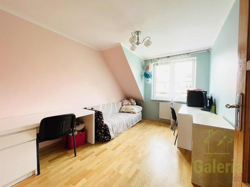 dom szeregowy, 5 pokoi Police. Zdjęcie 11