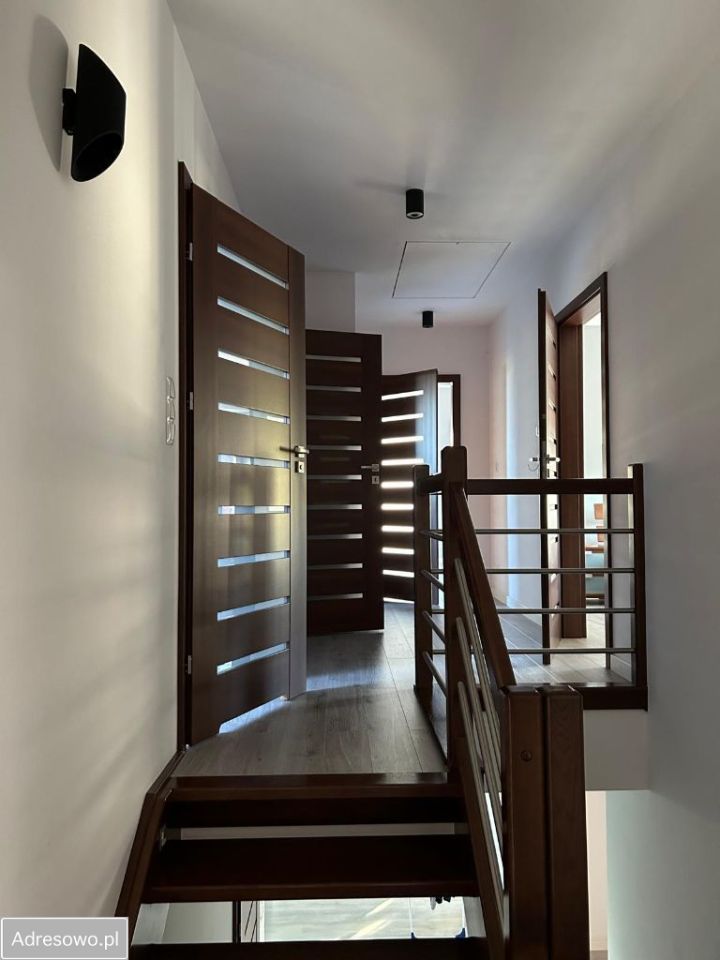 dom wolnostojący, 6 pokoi Lwówek. Zdjęcie 5