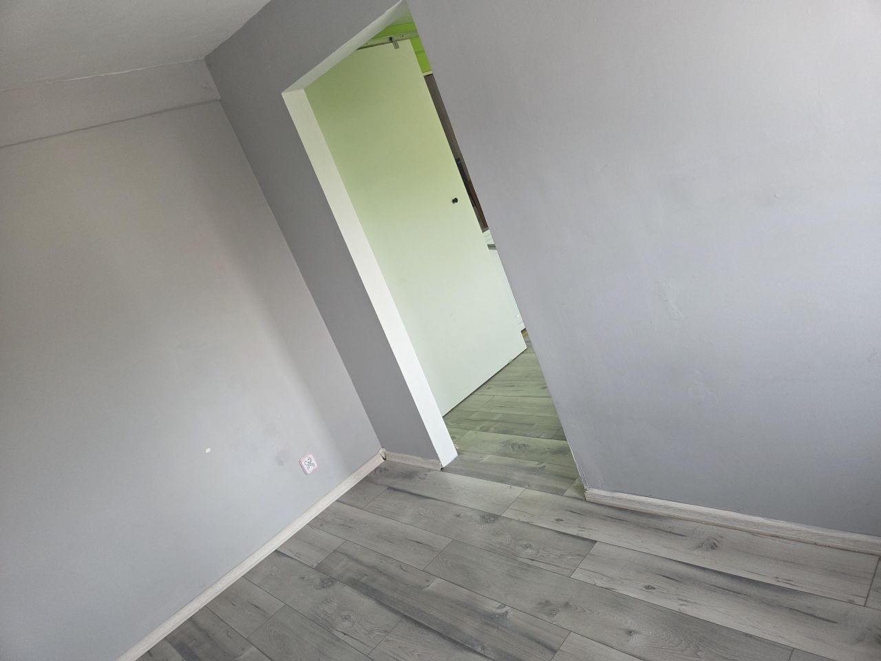 Mieszkanie 3-pokojowe Miłoszów. Zdjęcie 9